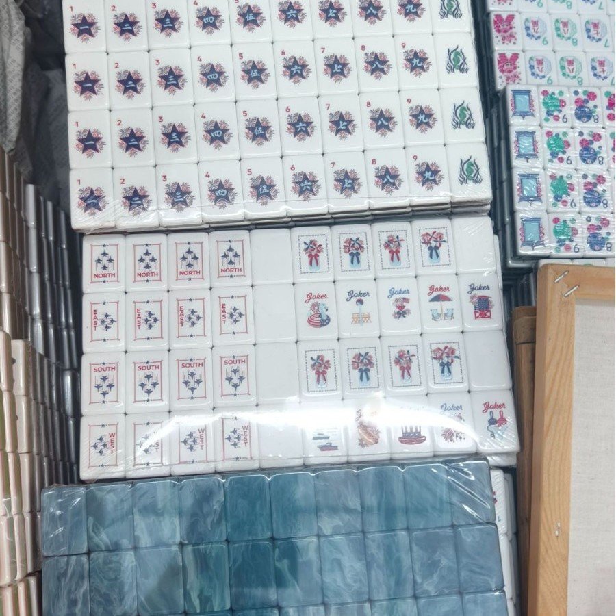 Blue English-Index American Mahjong Set — American Mahjong tile set pack shot