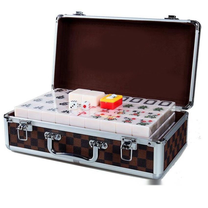 Aluminum-Frame Mahjong Storage Case — Checkered Hard Carry — American Mahjong accessory pack shot