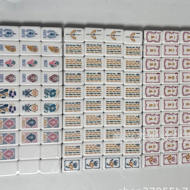 Green Ginkgo American Mahjong Set — American Mahjong tile set pack shot