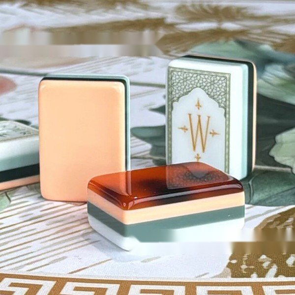 Tortoiseshell White Lotus American Mahjong Set — American Mahjong tile set pack shot
