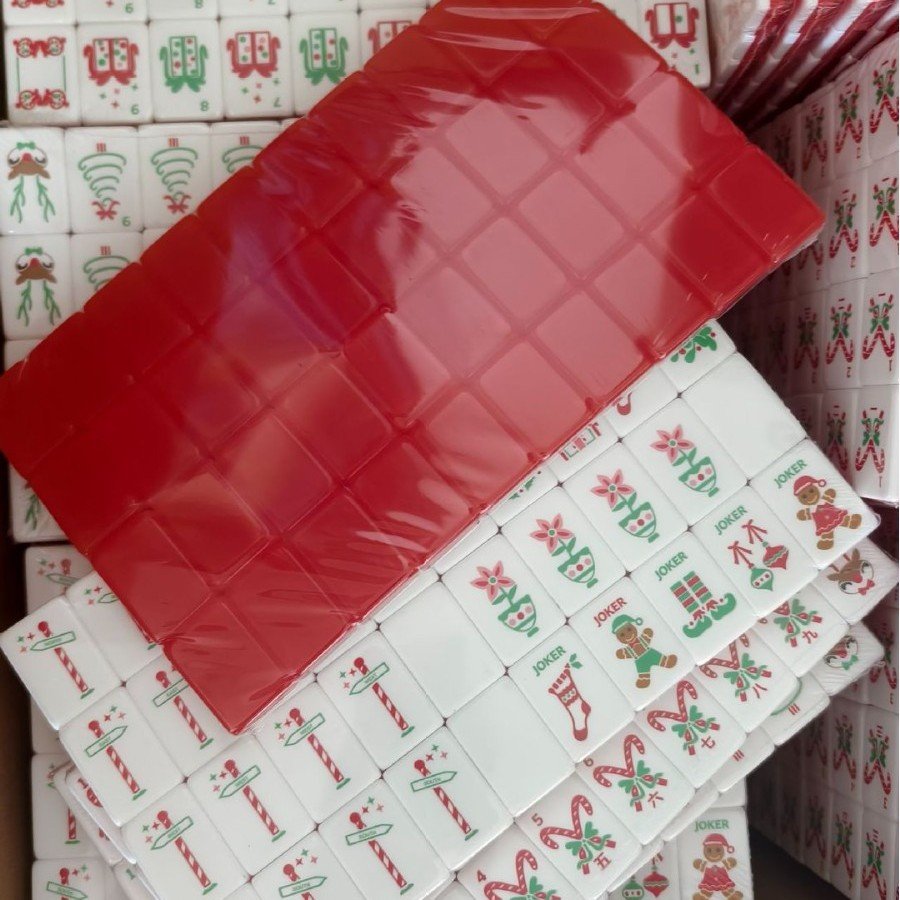 Two-Tone Christmas Travel Candy Cane Acrylic American Mahjong Set — American Mahjong tile set pack shot